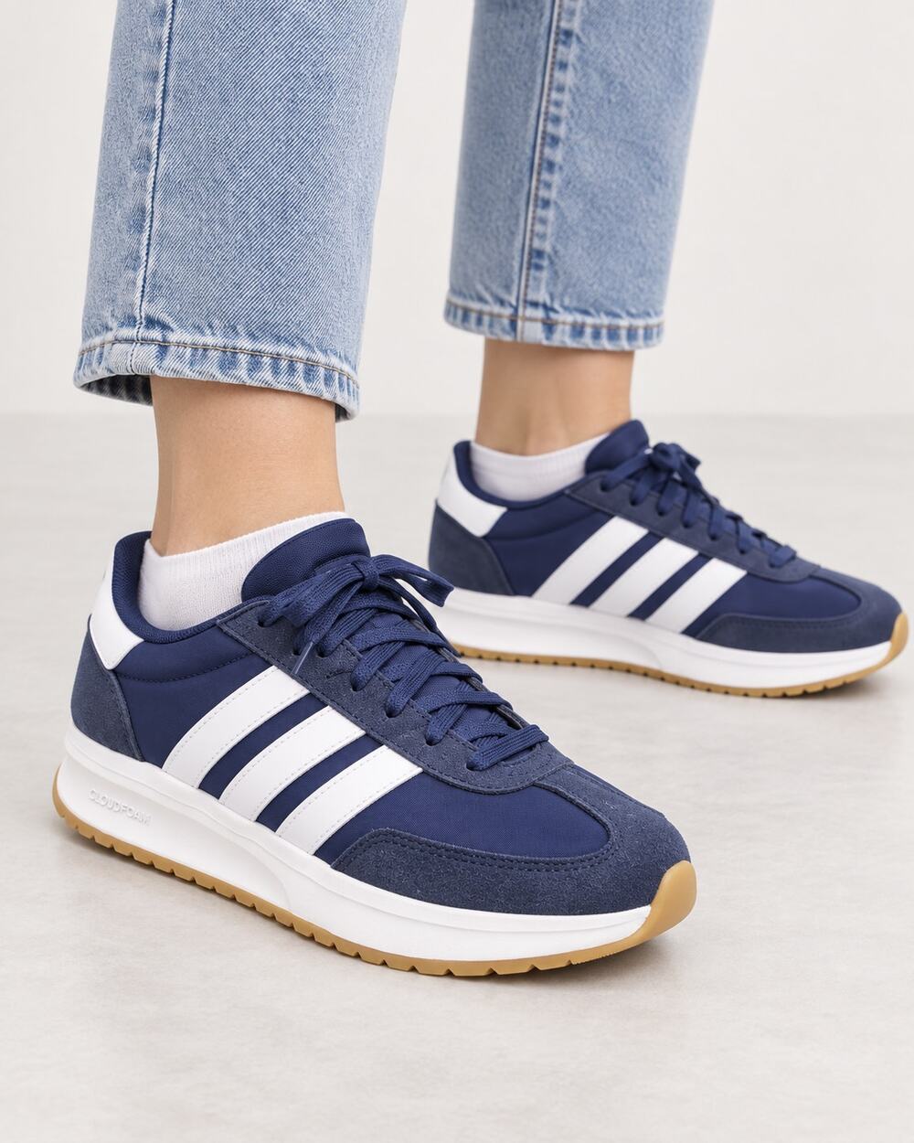Adidas Run 70s 2.0 J Navy White Gum Sneakers Size 7 NWT